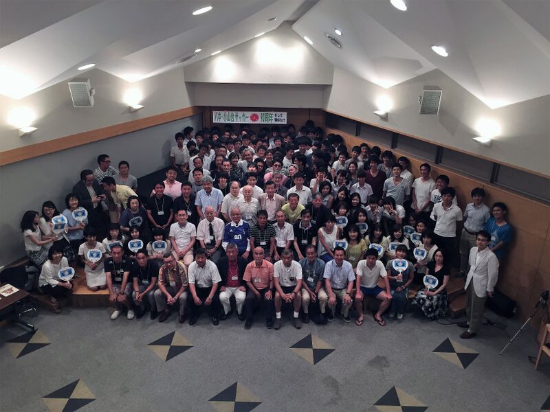 ファイル:サッカー班 90周年 集合写真.JPG