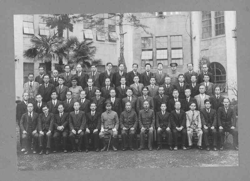 ファイル:中15 002 教師s.jpg