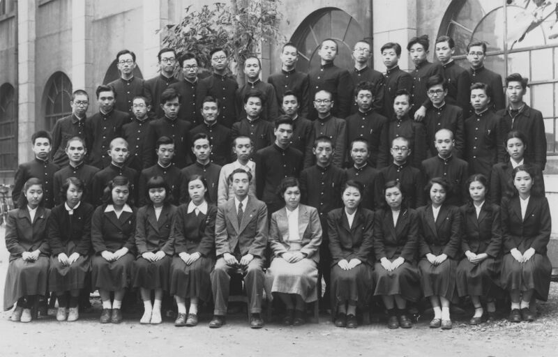 ファイル:高05 016 E組 02p.jpg