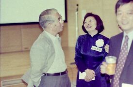 野沢先生と司会；都野