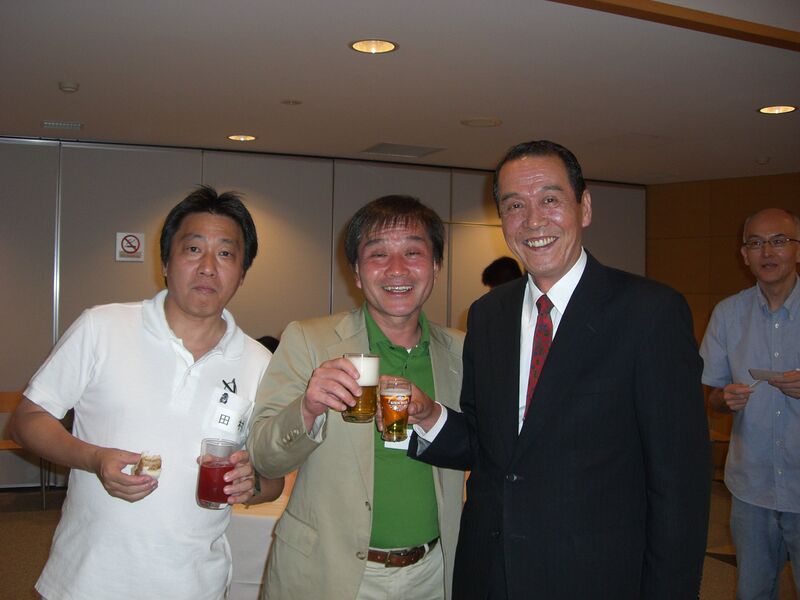 ファイル:高28回 クラス会2009 会館002.jpg