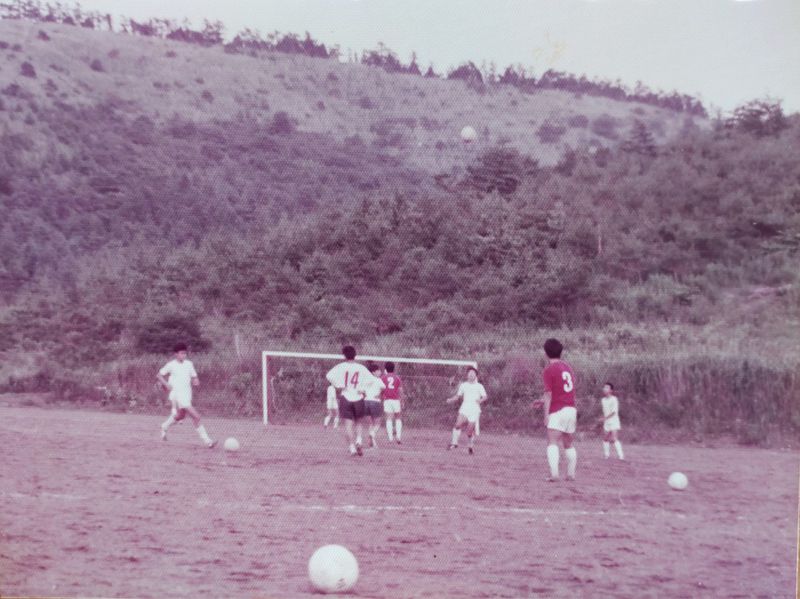 ファイル:高28回 サッカー合宿2年 山中湖02.jpeg