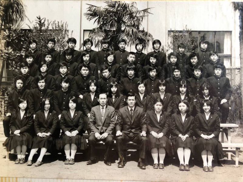 ファイル:高28回 集合写真 2F01.jpg