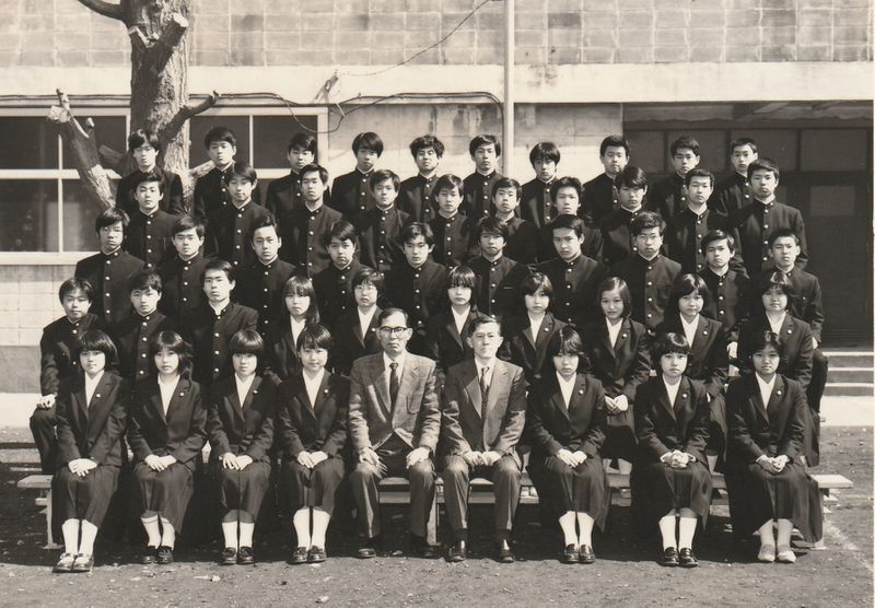 ファイル:高34回生 クラス集合写真１C.jpg