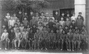 高4回 卒業50周年記念 p11 中2B組wiki.jpg