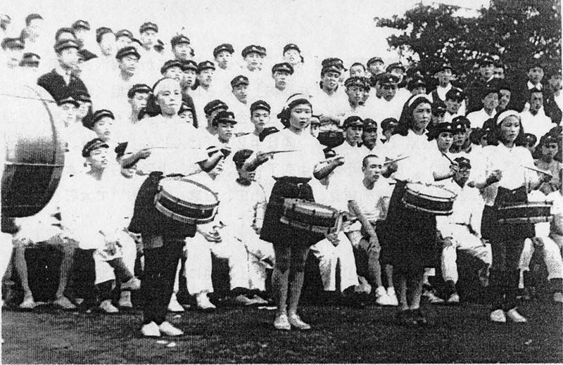 ファイル:高4回 卒業50周年記念 p45 運動会 05.jpg