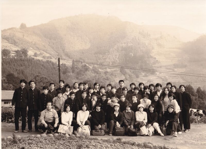 ファイル:１年Ｄ組 集合 私服 詳細不明.jpg