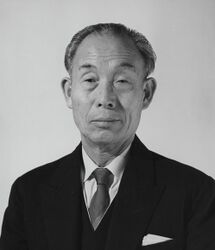 第三代 岩本實次郎 校長