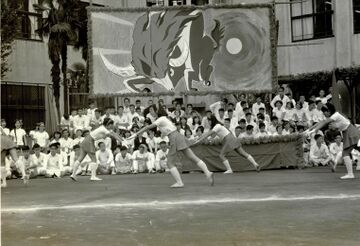 運動会赤組応援