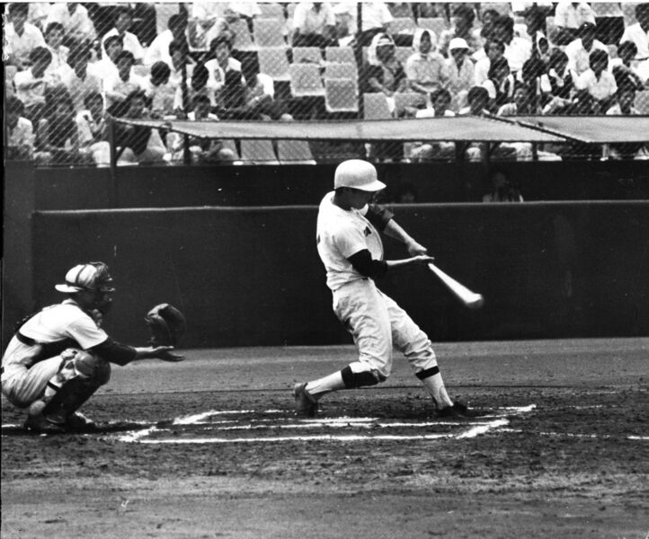 ファイル:198107 神宮球場 高34 関口信行01.jpg