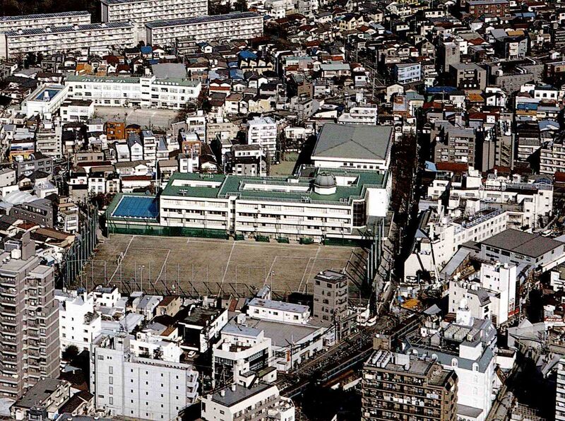 ファイル:2004 左.jpg