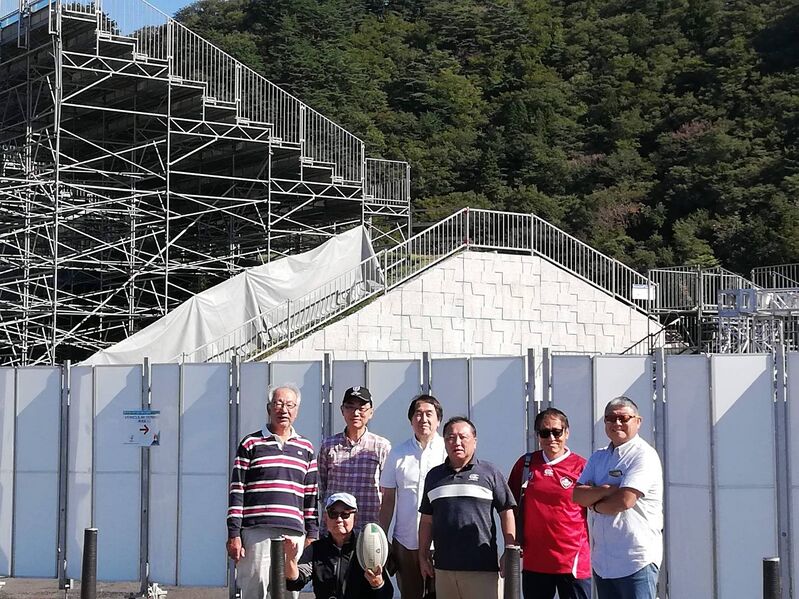 ファイル:2019.10.12 ワールドカップ釜石鵜住居復興スタジアム前にて.jpg