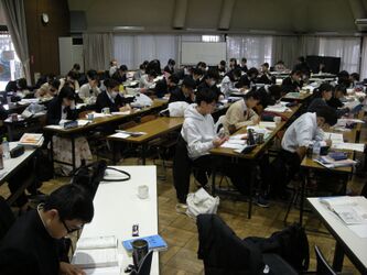 勉強合宿(小山台高校提供)