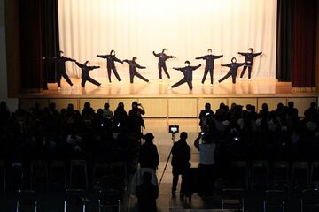 ダンス発表会（小山台高校提供）