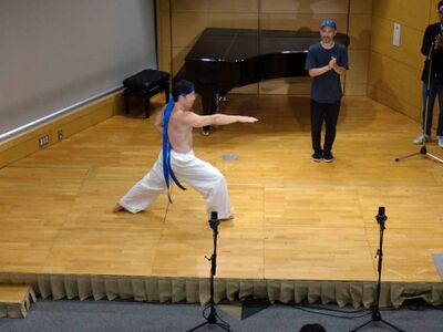 応援実演(岩崎さん)