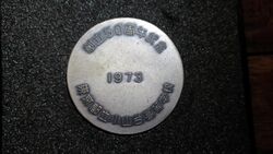 50周年記念メダル 裏