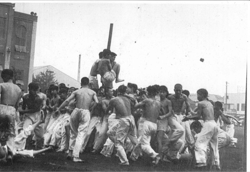 ファイル:5910 棒倒し.jpg