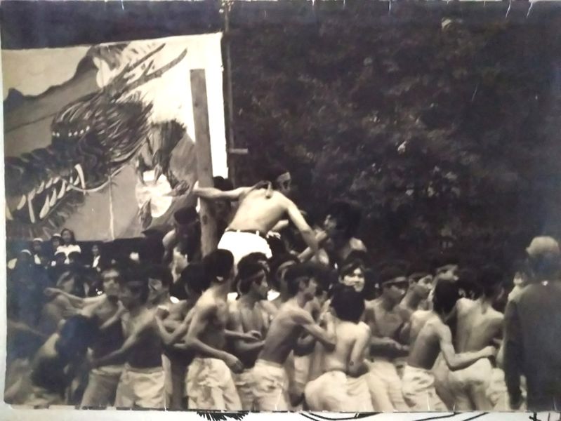 ファイル:701004 運動会 棒倒し.jpg