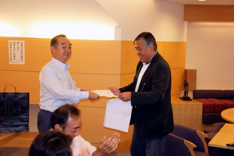 ファイル:H28 3DClass 2010 10 10 28.jpg